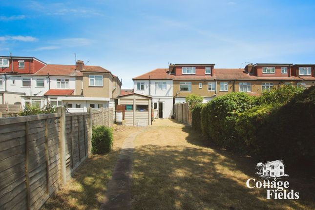 11 Carisbrook Close, Enfield photo 4