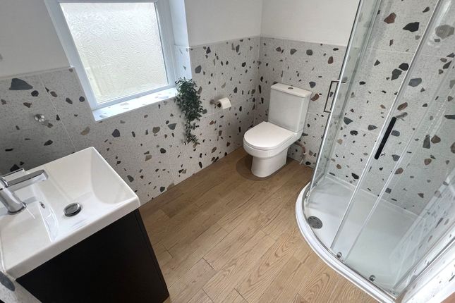 78 Rhondda Street, Swansea photo 4