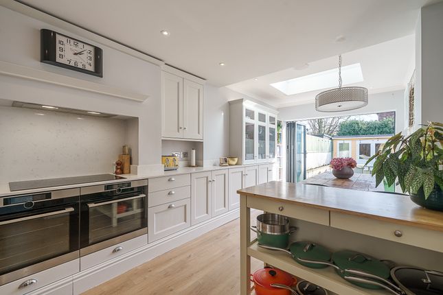 15, York Road, Brentford photo 4