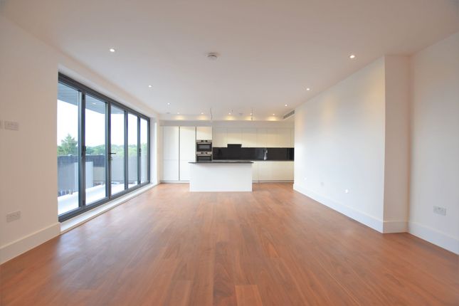 11 Impact House 181-185 High Road, Chigwell photo 4