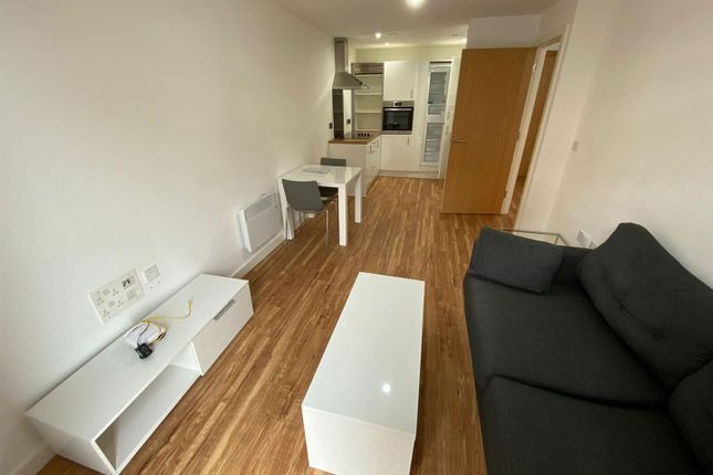 Thumbnail Property to rent in Michigan Avenue, Salford