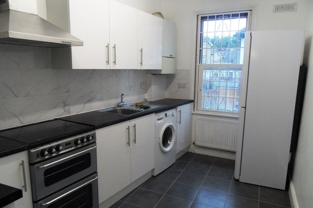 105a, Ladywell Road, LONDON photo 2