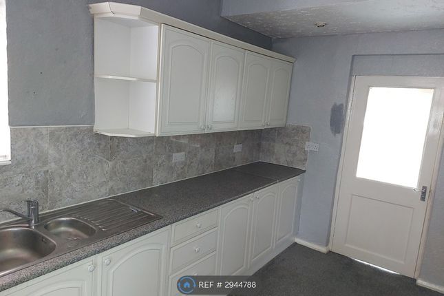 Chantry Road, Wakefield photo 4