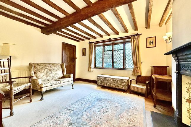 4 Motcombe Lane photo 2