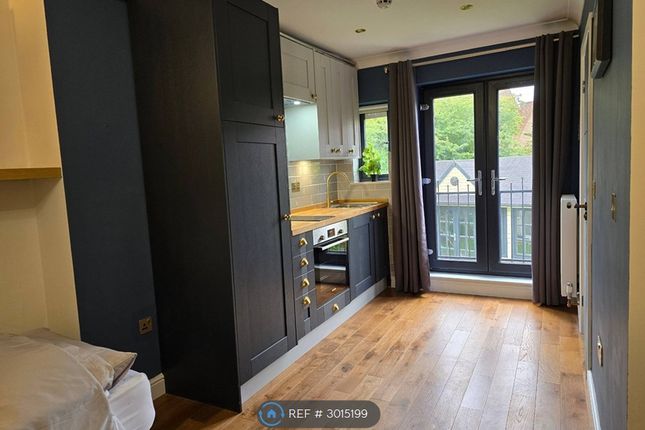 Ickenham Road, Ruislip photo 2