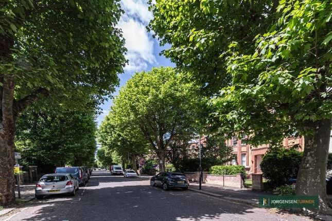 Property for sale in Christchurch Avenue, Mapesbury, London