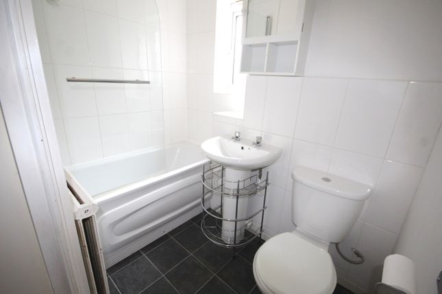 75, Collyweston Road, Northampton photo 4