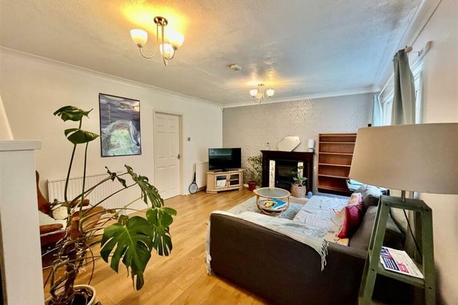 48, Westfield, Gateshead photo 5