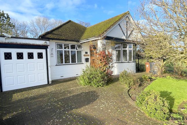 Thumbnail Detached bungalow for sale in The Meadway, Cuffley, Potters Bar