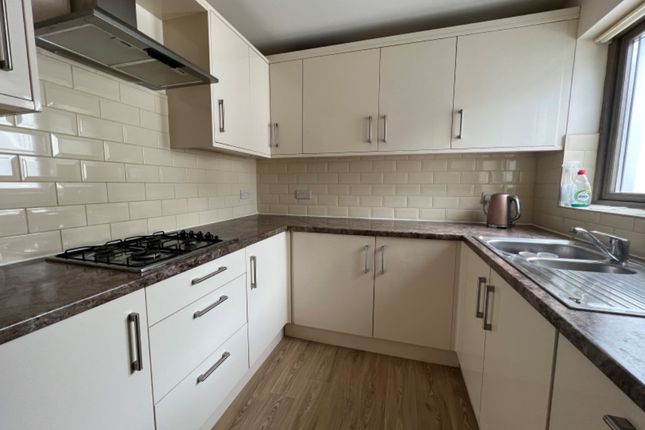 Thumbnail Terraced house for sale in Valley End, Bideford