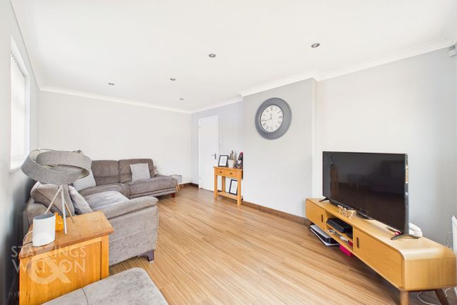 28 Gunton Road, Norwich photo 2