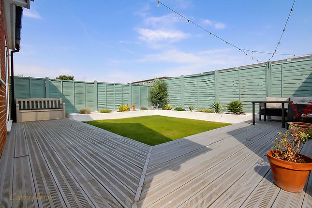 9 Furzefield Close, Littlehampton photo 4