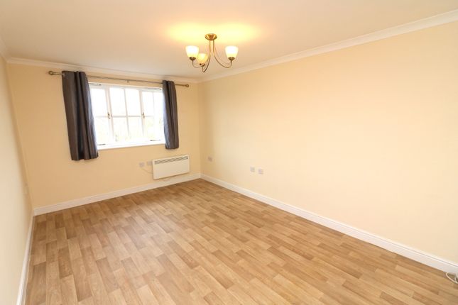 Penthouse to rent in Node Way Gardens, Welwyn