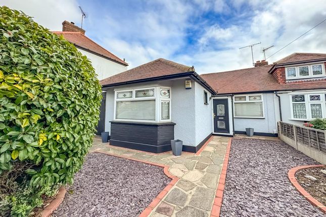 2-bed other on 109, Hampton Gardens, Southend-on-Sea, £350,000