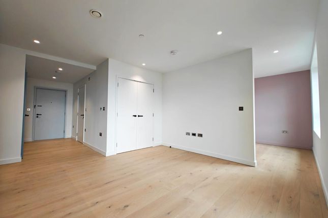 Flat 601, 57, Chandlers Avenue, London photo 5