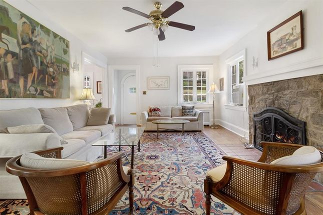 Property for sale in 220 W Pondfield Road, Bronxville, New York, United States Of America