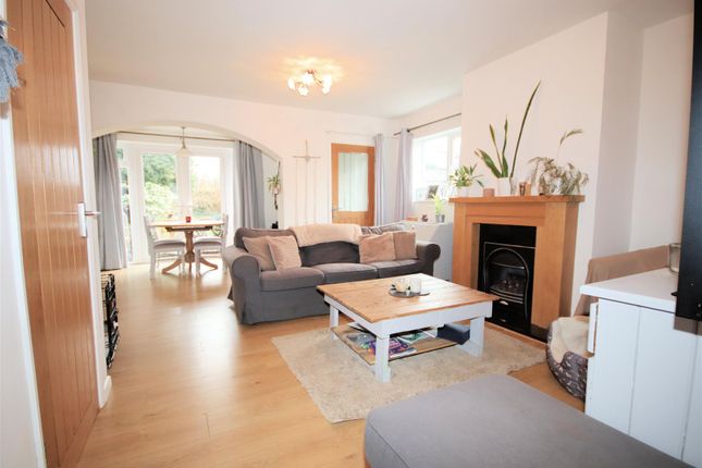 22, Station Road, Toddington photo 2