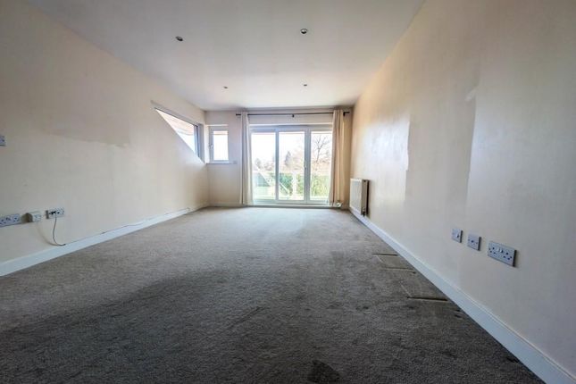 64, Hill View, Dorking photo 2