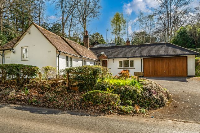 2-bed house on Badgers Croft,, Barley Mow Hill, Headley Down, £650,000