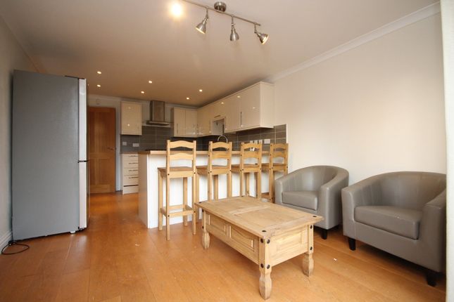 Kitchen/Living