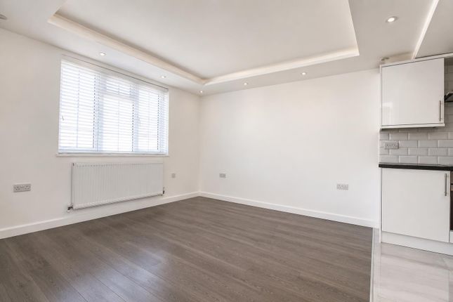Flat 4, 162, Padholme Road, Peterborough photo 5