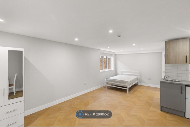 Reginald St, Luton photo 5