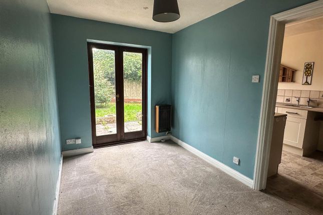 21, Orwell Close, Malmesbury photo 4