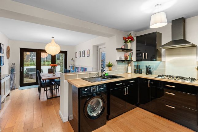 65, Barrowby Gate, Grantham photo 2