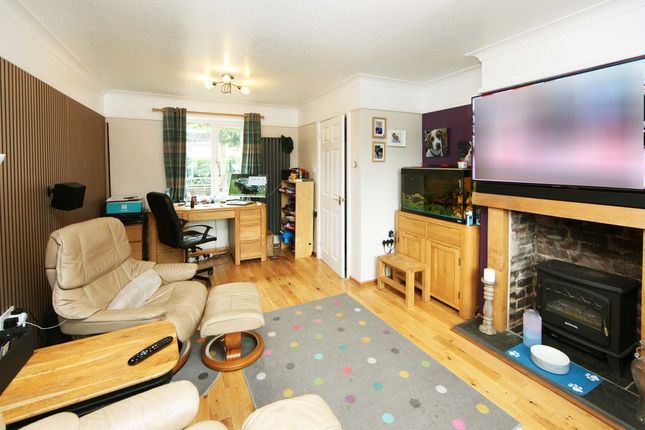 25, Maslan Crescent, Newport photo 4