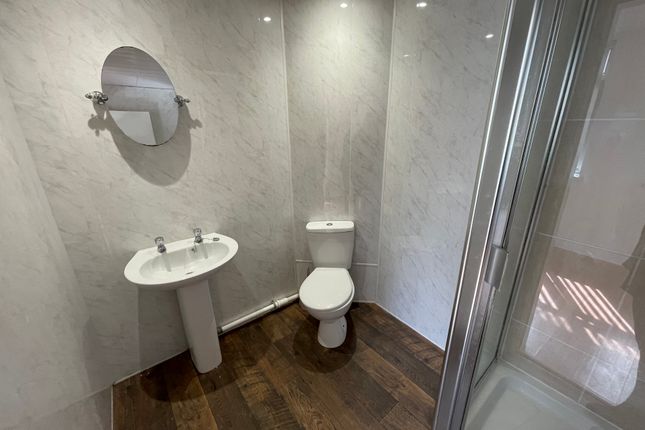 Flat 8, 31-35 , Welford Road, Leicester photo 5