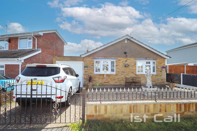 Detached bungalow for sale in Goldsworthy Drive, Great Wakering, Southend-On-Sea