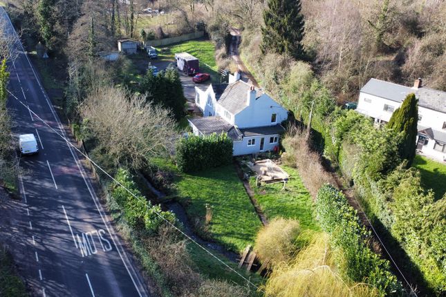 Thumbnail Pub/bar for sale in Greyhound Inn, The Slad, Popes Hill, Newnham