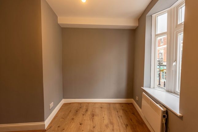 102a High Street, Rochester photo 4