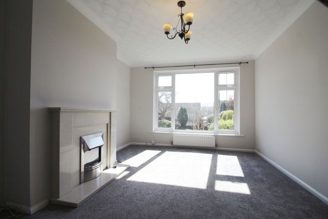 211, Rooks Nest Road, Wakefield photo 2