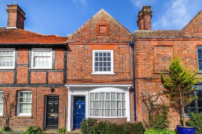 Thumbnail Terraced house to rent in Wycombe End, Beaconsfield