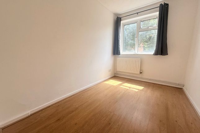 43, Wood Common, HATFIELD photo 5