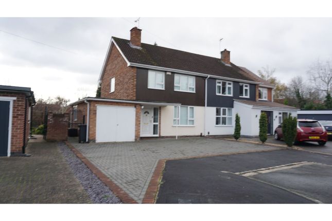 Semi-detached house to rent in Freemans Close, Leamington Spa