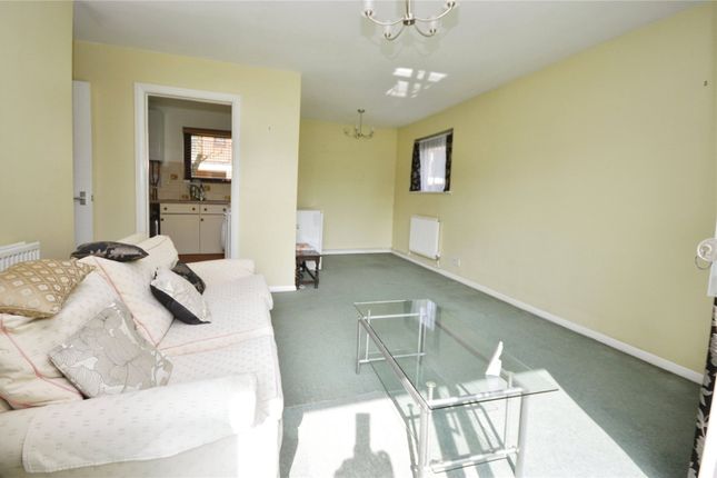 15, Lynbury Court, 31, Rickmansworth Road, Hertfordshire photo 2