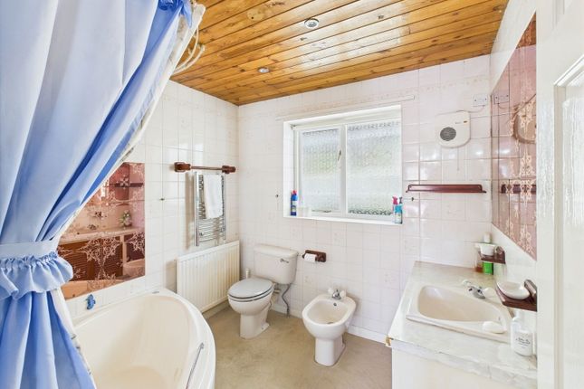 16, Carr Hill Lane, Whitby photo 4