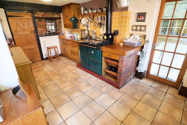 Cottage for sale in High Street, Broom, Alcester