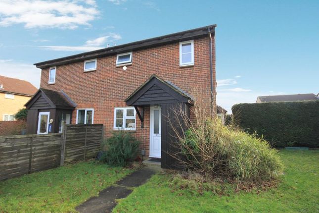 Thumbnail Property to rent in Hawkswell Walk, Woking