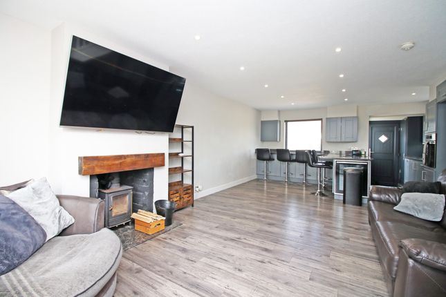 21, Brown Street, Thornton-Cleveleys photo 2