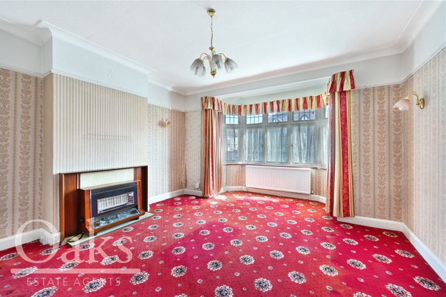 5, Birch Tree Way, Surrey photo 3
