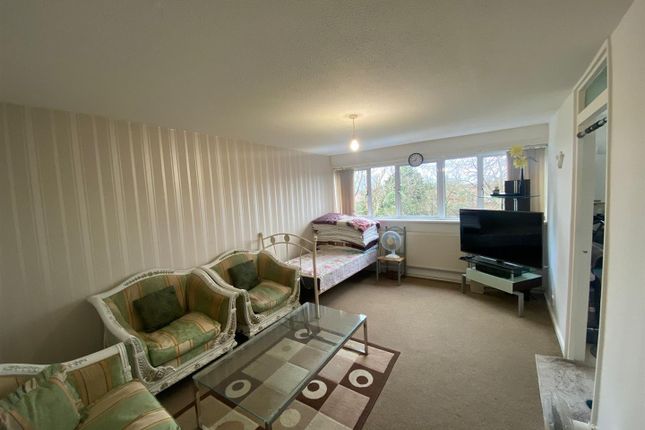 Lounge.Jpg