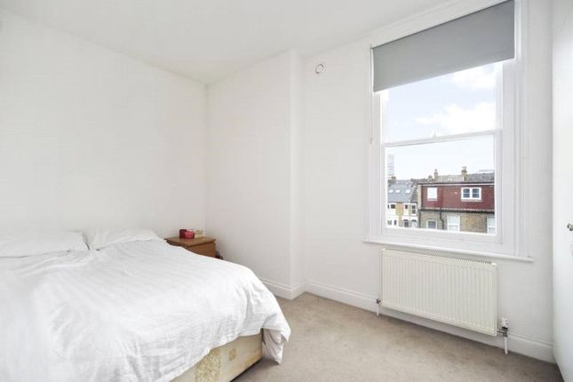 Flat 5 First Floor, 56, Loftus Road, London photo 4