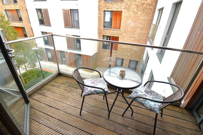 96 Anchorage, Gaol Ferry Steps, Bristol photo 4