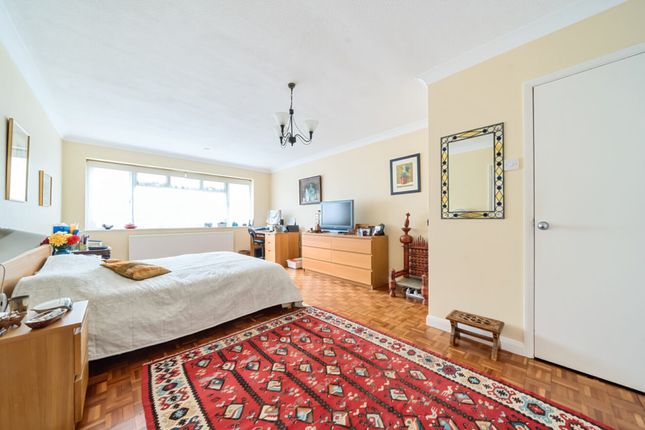 Flat for sale in Anne Mount, Madeley Road, Ealing