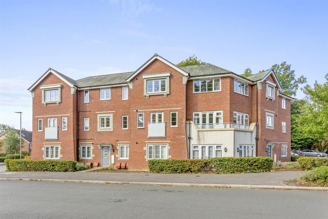 37 Kennedy Avenue, Hp11 1Bx-14.Jpg