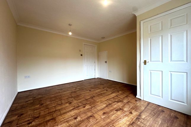 Property to rent in Quantock Drive, Ashford