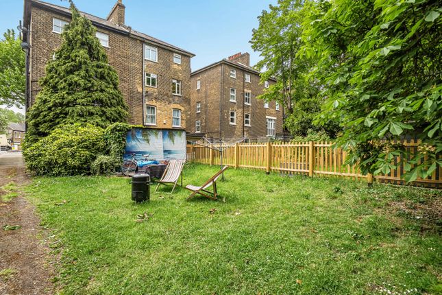 Flat 6, 33, Waldram Park Road, London photo 4
